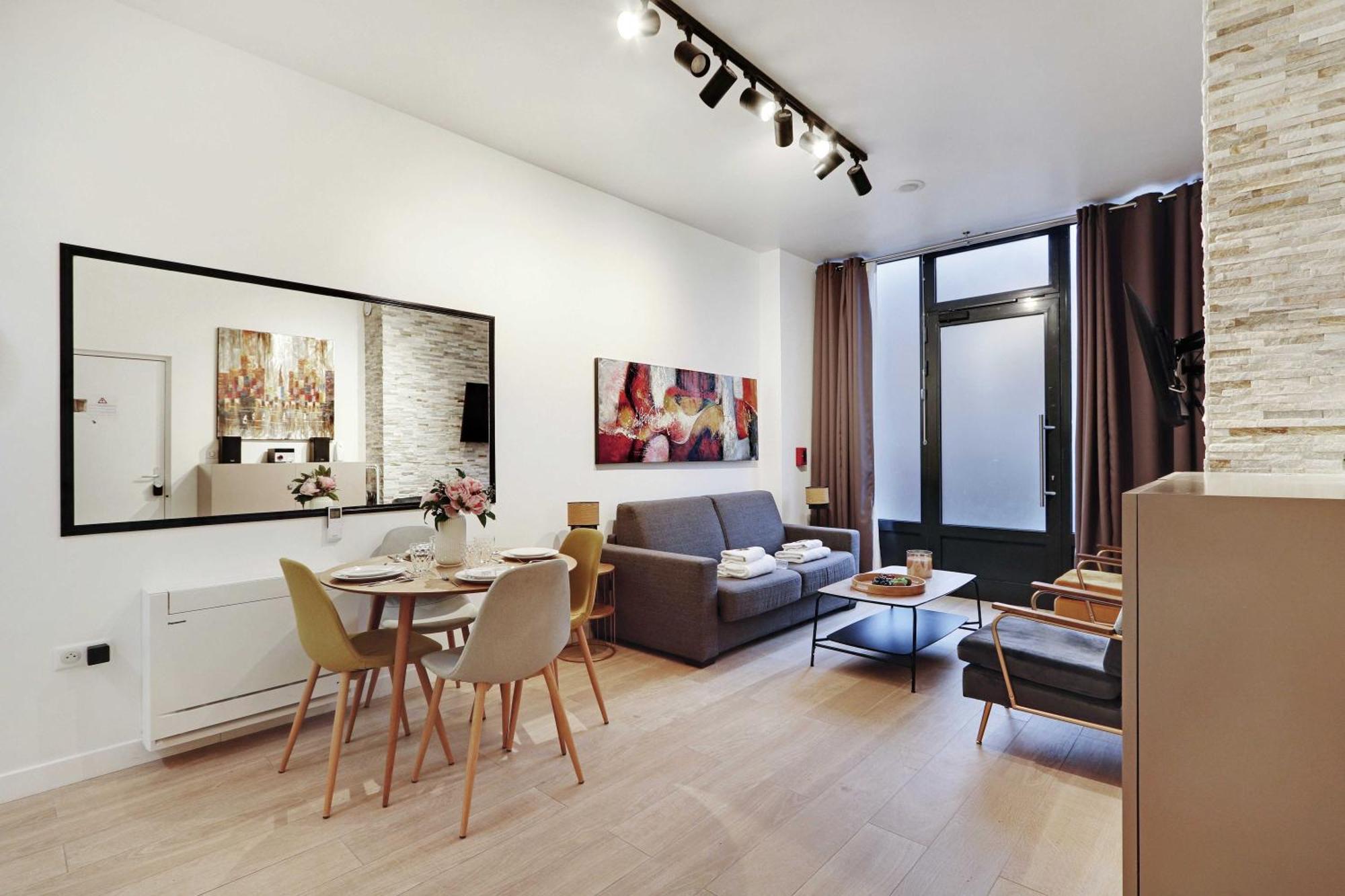 Intimate Apartment With Air Conditioner & Jacuzzi 2Br 6P Montmartre Paris Eksteriør bilde