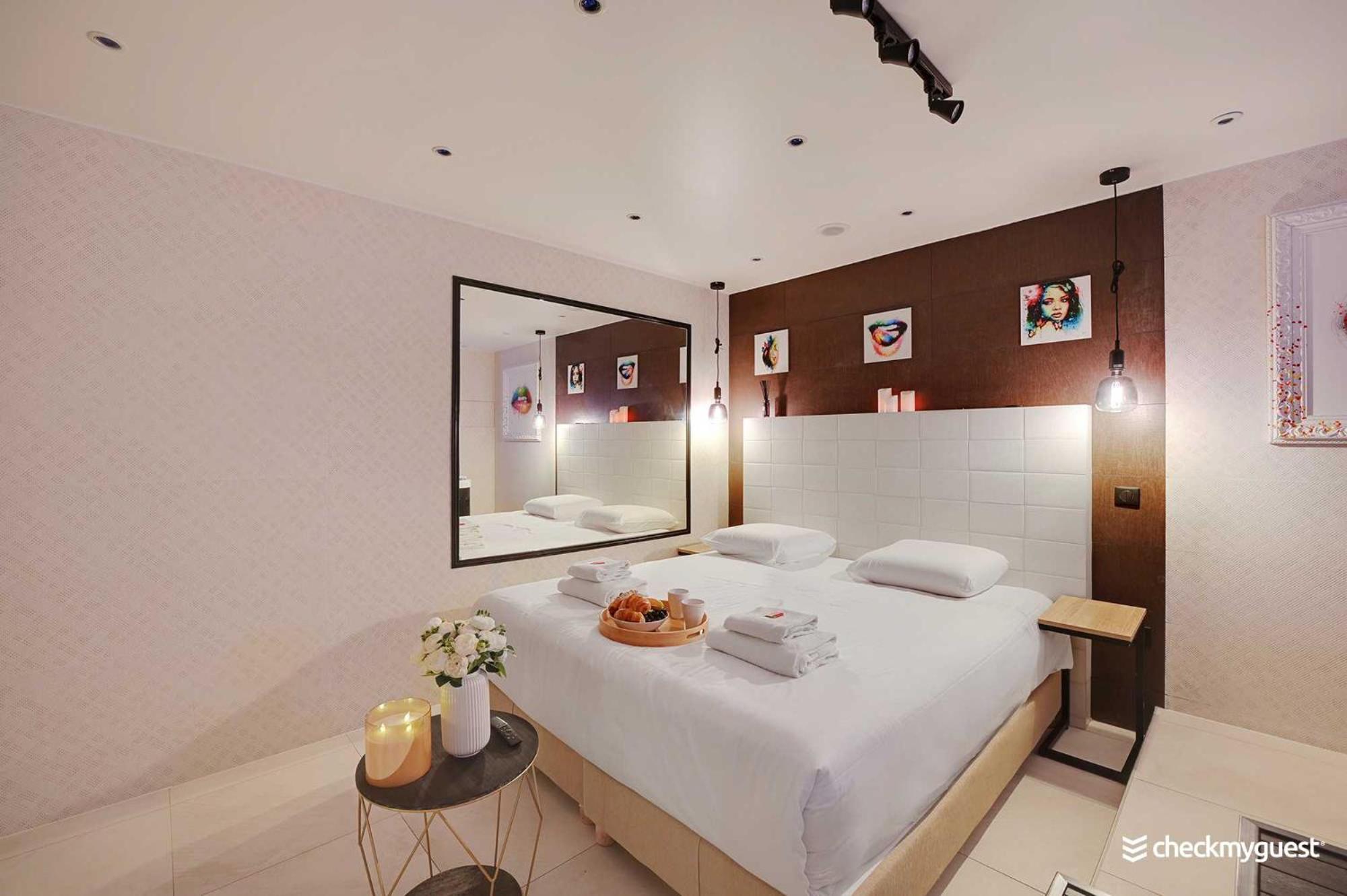Intimate Apartment With Air Conditioner & Jacuzzi 2Br 6P Montmartre Paris Eksteriør bilde