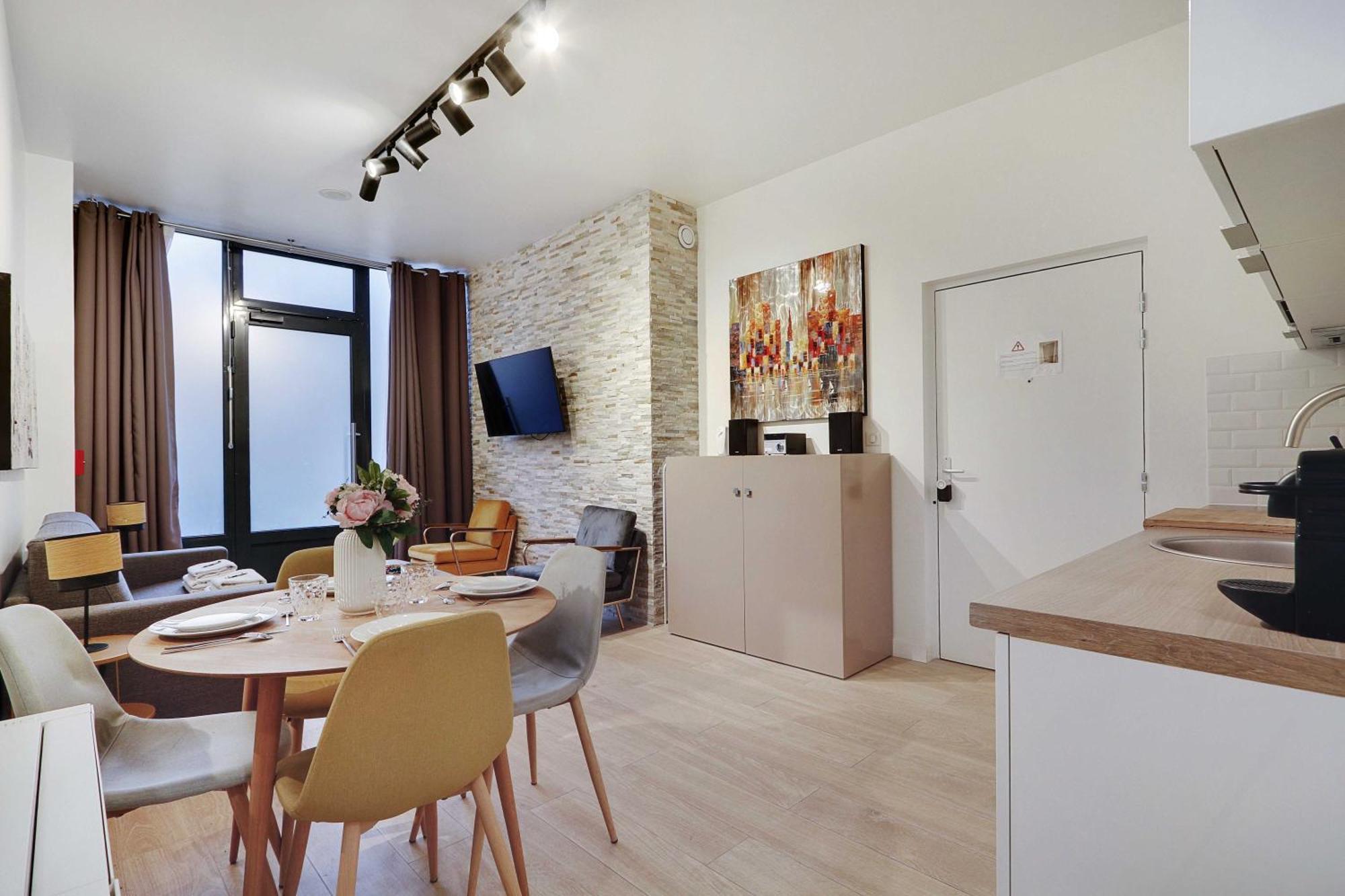 Intimate Apartment With Air Conditioner & Jacuzzi 2Br 6P Montmartre Paris Eksteriør bilde