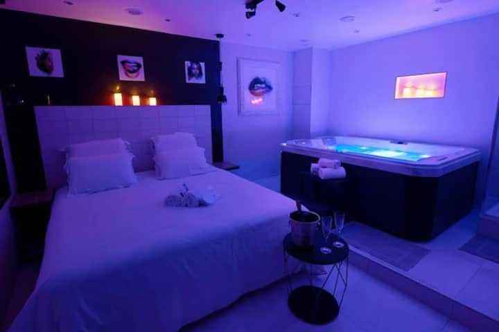 Intimate Apartment With Air Conditioner & Jacuzzi 2Br 6P Montmartre Paris Eksteriør bilde